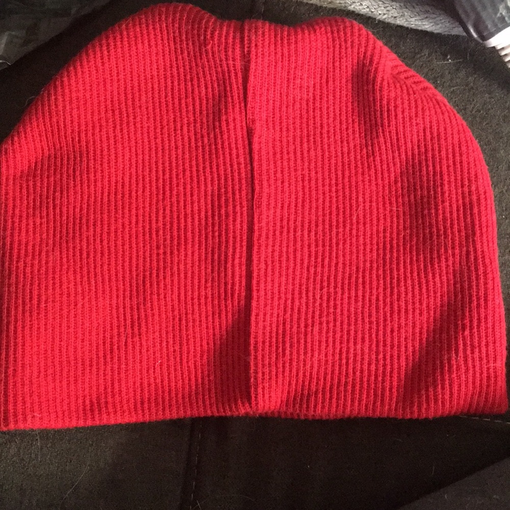 Red hat - Picture 4 of 4